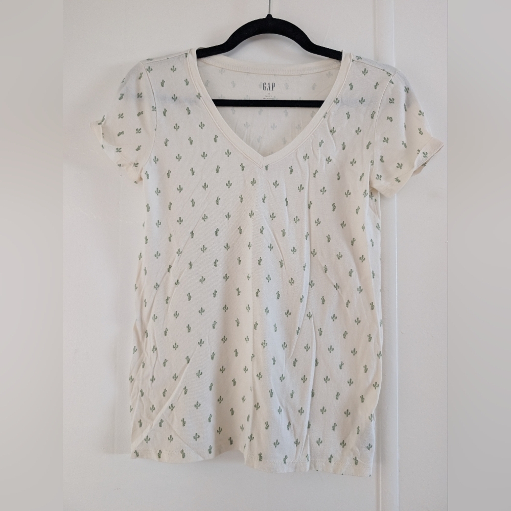 GAP Women's Cream Favorite Cactus Print Top Like New